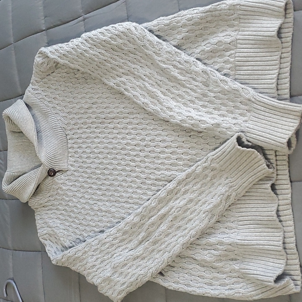 Cozy, thick Sweater